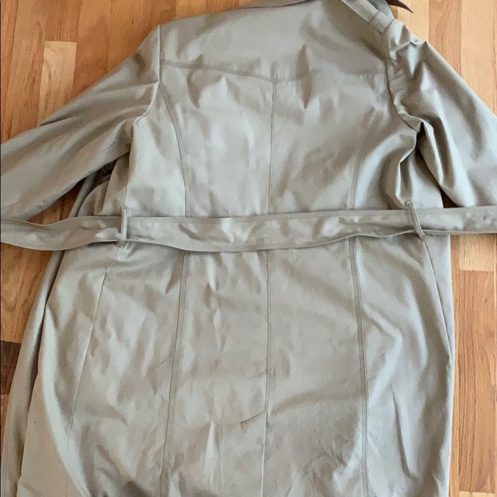 Back of trenchcoat
